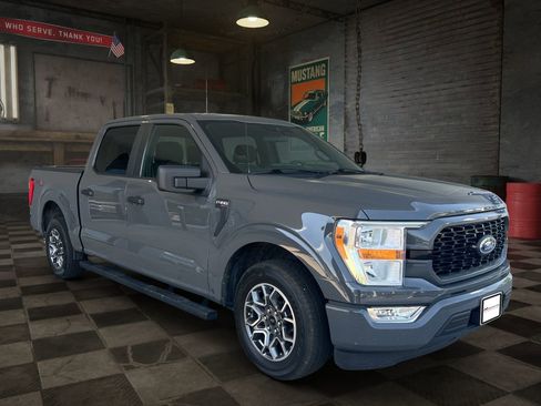 Used 2021 Ford F150 XL w/ STX Appearance Package RWD image 2