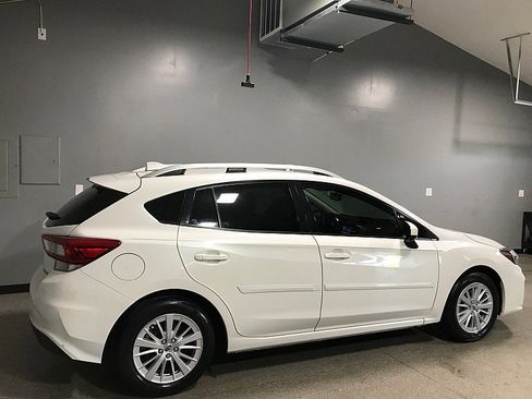 Used 2017 Subaru Impreza 2.0i Premium w/ BSD & Rcta/SRF/Eyesight image 3