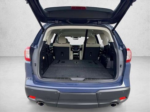 Certified 2024 Subaru Ascent Premium w/ Convenience Package image 9