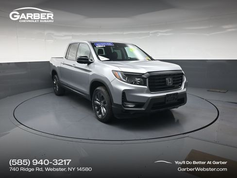 Used 2023 Honda Ridgeline Sport image 1