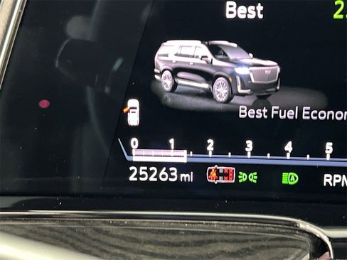 Used 2024 Cadillac Escalade Premium Luxury w/ Performance Package image 12