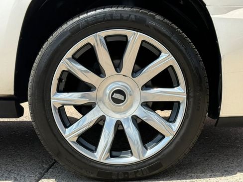 Used 2013 Cadillac Escalade Platinum AWD/4WD image 26