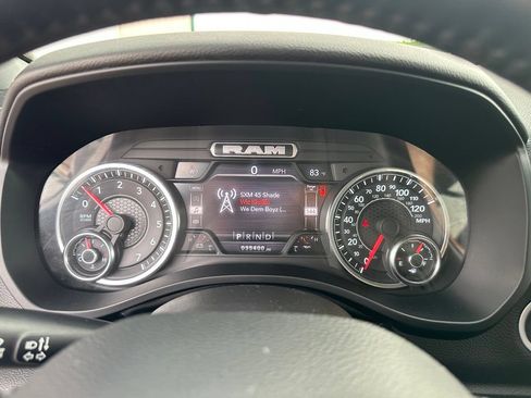 Used 2022 RAM 1500 Big Horn AWD/4WD image 15