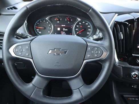 Used 2023 Chevrolet Traverse RS AWD/4WD image 6