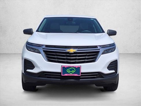 Used 2024 Chevrolet Equinox LS FWD image 2