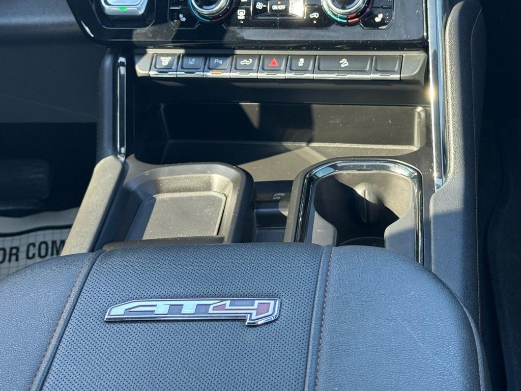 Used 2024 GMC Sierra 2500 AT4 w/ AT4 Premium Plus Package AWD/4WD image 17