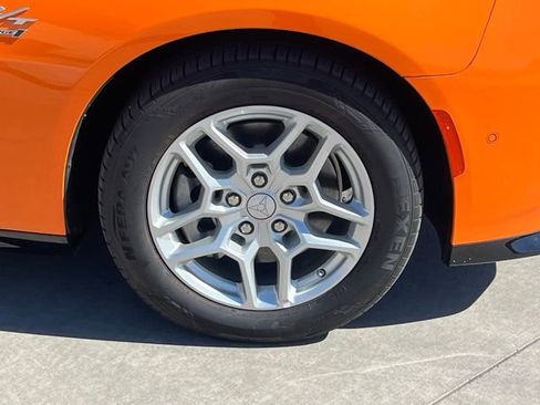 Used 2025 Dodge Charger R/T w/ Sun & Sound Package image 7