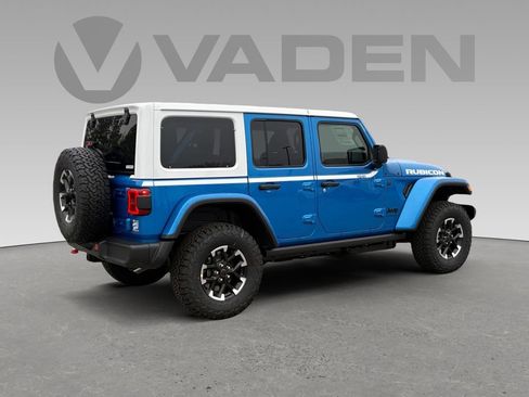 New 2026 Jeep Wrangler Unlimited Rubicon w/ Whitecap Package AWD/4WD image 18