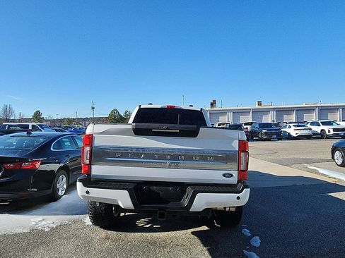 Used 2020 Ford F250 Platinum image 3