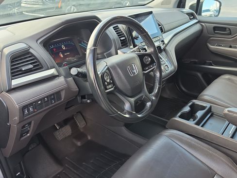 Used 2018 Honda Odyssey EX-L image 17
