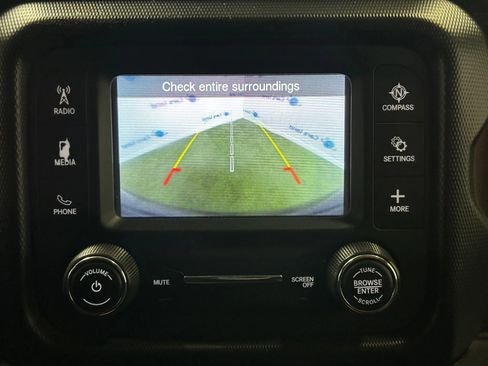 Used 2019 Jeep Wrangler Unlimited Sport image 40