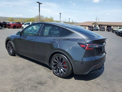 Used 2024 Tesla Model Y Performance AWD/4WD image 3