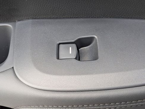 New 2026 Honda HR-V LX image 26