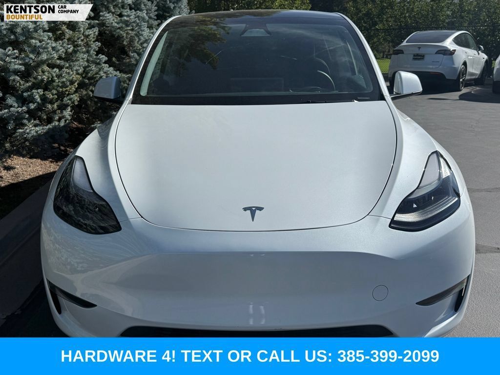Used 2023 Tesla Model Y Long Range AWD/4WD image 2