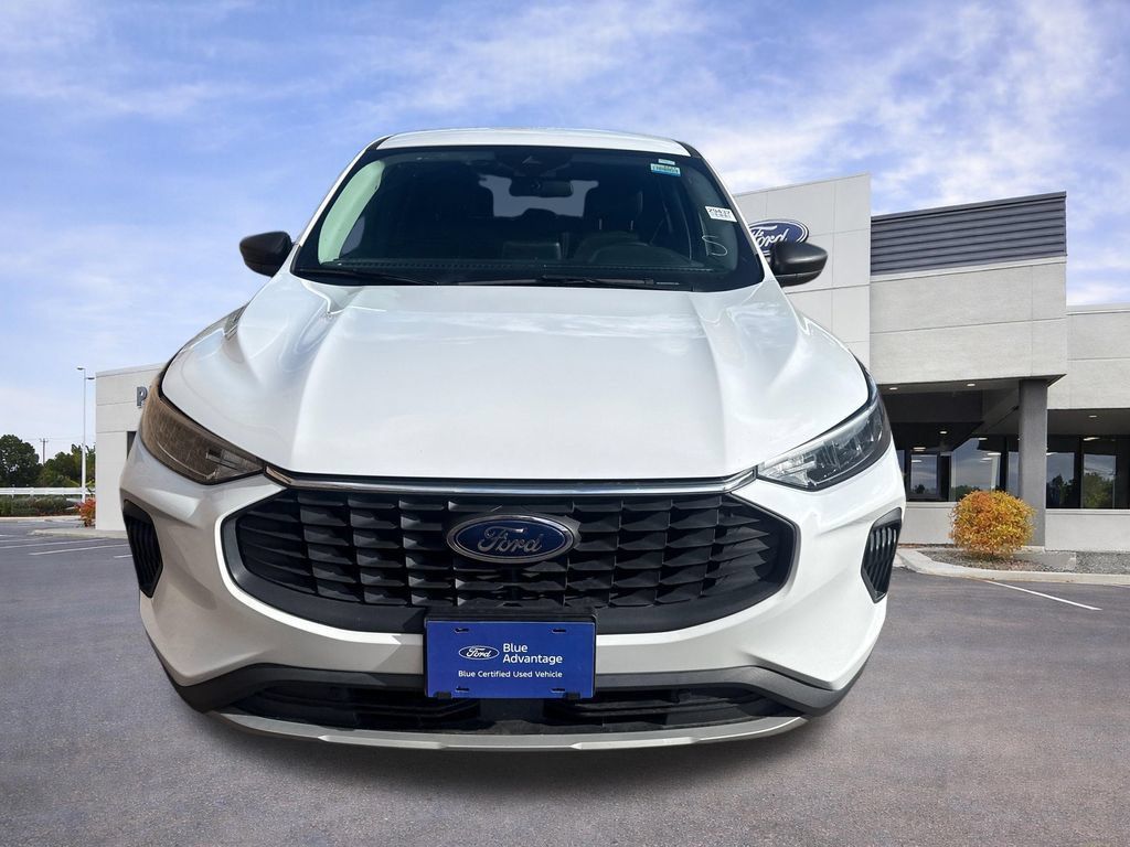 Used 2023 Ford Escape Active AWD/4WD image 2