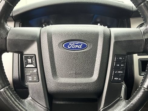 Used 2017 Ford Expedition XLT AWD/4WD image 16