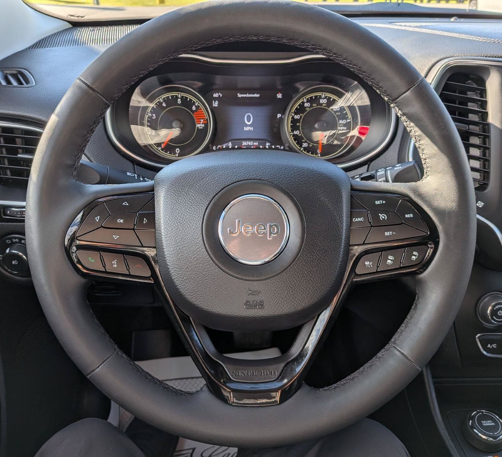 Used 2023 Jeep Cherokee Altitude Lux w/ Lux Elite Package AWD/4WD image 15