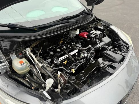 Used 2020 Nissan Versa SR FWD image 14