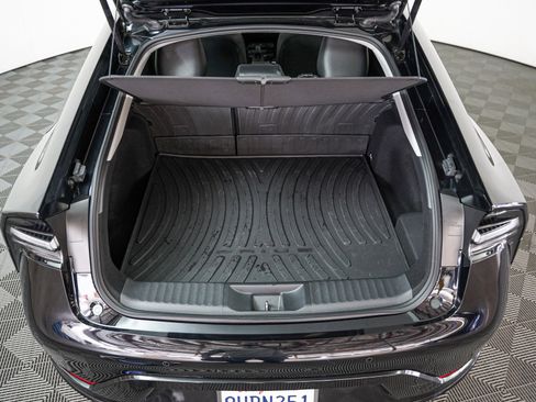 Used 2025 Toyota Prius Plug-In Hybrid image 8