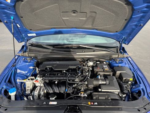 Used 2024 Hyundai Elantra SEL image 30