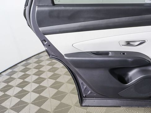 Certified 2025 Hyundai Tucson SEL AWD/4WD image 23