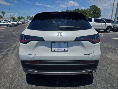 Certified 2024 Honda HR-V Sport image 5