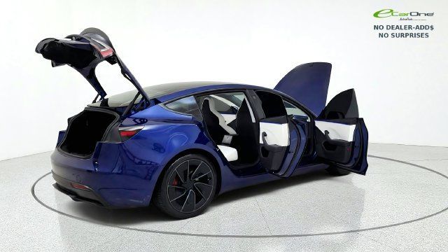 Used 2025 Tesla Model 3 Performance AWD/4WD image 18
