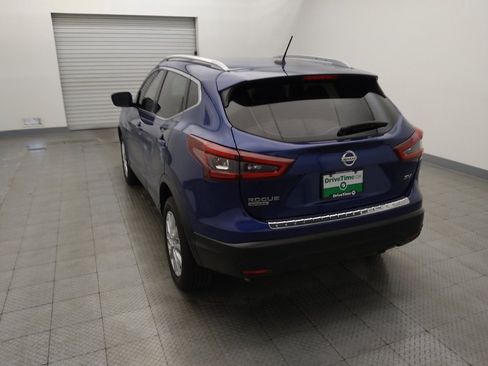 Used 2020 Nissan Rogue Sport SV FWD image 6