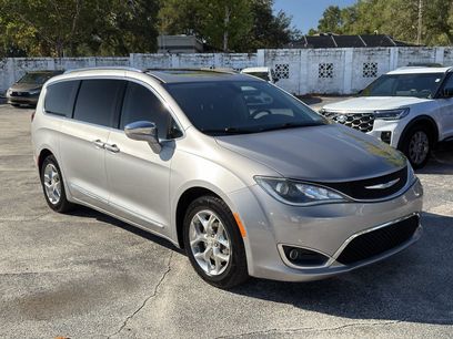 Used 2018 Chrysler Pacifica Limited