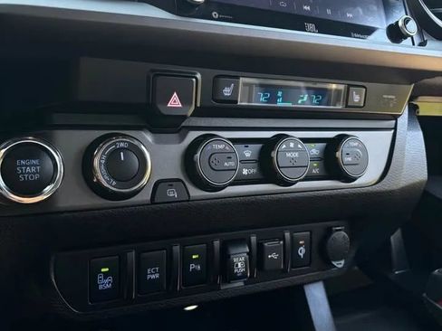 Used 2021 Toyota Tacoma TRD Pro AWD/4WD image 11