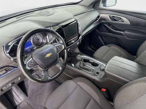 Used 2023 Chevrolet Traverse LT AWD/4WD image 11