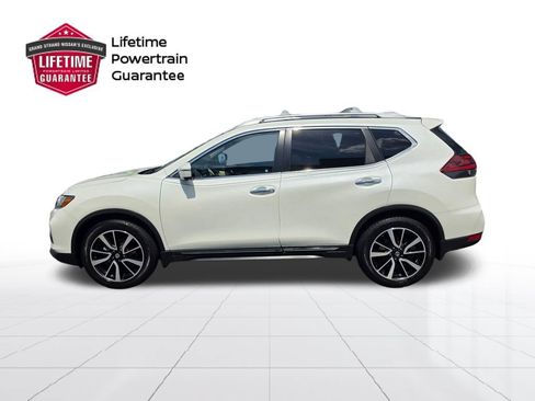 Used 2019 Nissan Rogue SL w/ Premium Package FWD image 2