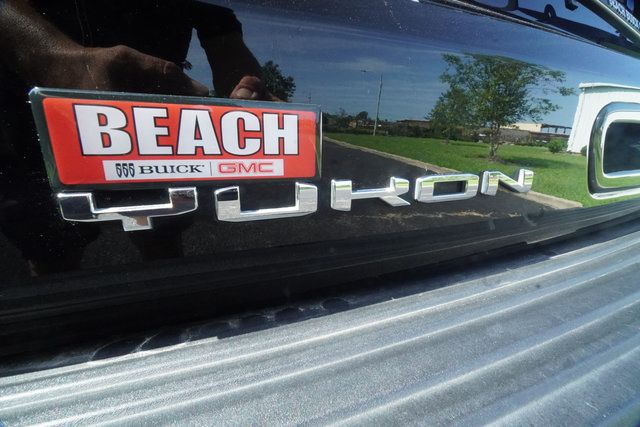 Used 2023 GMC Yukon SLT AWD/4WD image 38