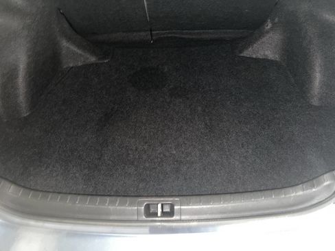 Used 2016 Toyota Corolla LE FWD image 14