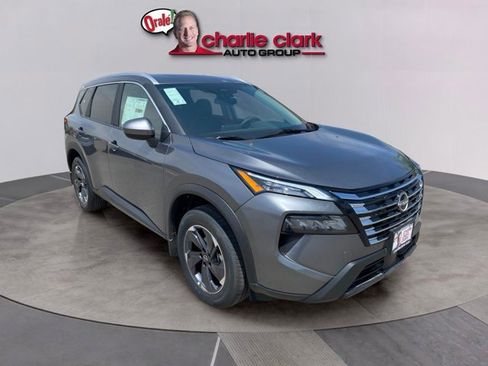 Certified 2025 Nissan Rogue SV w/ SV Premium Package image 7