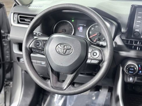 Used 2022 Toyota RAV4 XLE w/ Convenience Package AWD/4WD image 10