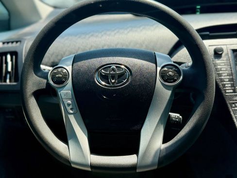 Used 2010 Toyota Prius Three image 15