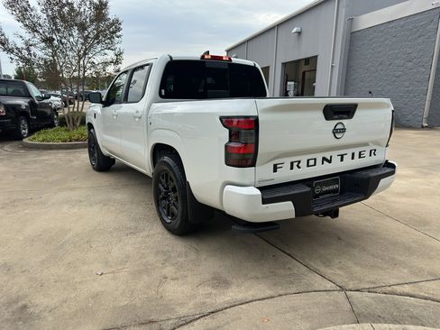 New 2026 Nissan Frontier SV image 6