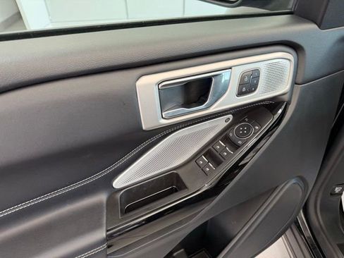 Used 2022 Ford Explorer ST w/ Equipment Group 401A image 12