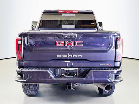 Used 2024 GMC Sierra 2500 AT4 w/ AT4 Premium Plus Package AWD/4WD image 6