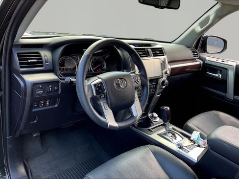 Used 2021 Toyota 4Runner Limited AWD/4WD image 17