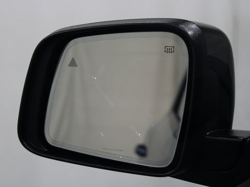 Used 2025 Dodge Durango GT AWD/4WD image 18