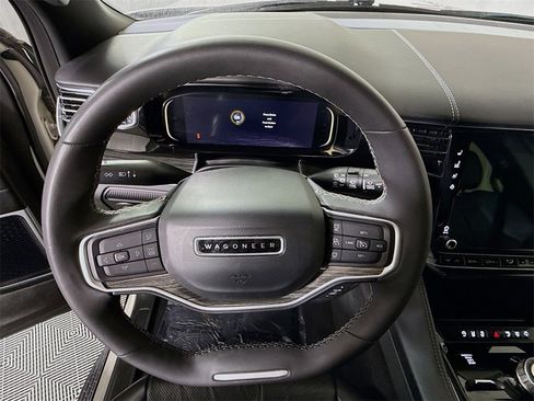 Used 2022 Jeep Wagoneer Series II image 21