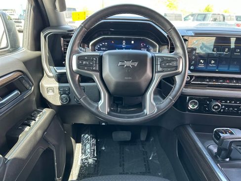 Used 2023 Chevrolet Silverado 1500 LT Trail Boss w/ Protection Package AWD/4WD image 9