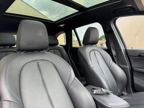 Used 2018 BMW X1 xDrive28i w/ Convenience Package AWD/4WD image 30