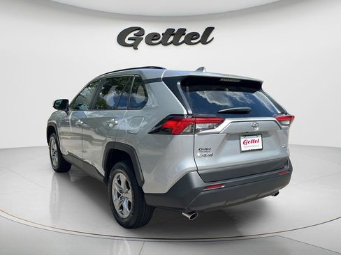 Used 2024 Toyota RAV4 XLE FWD image 7