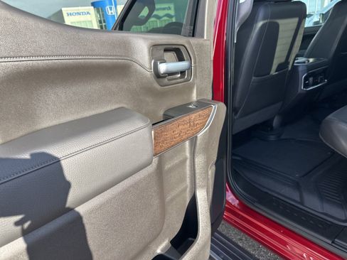 Used 2022 GMC Sierra 1500 Denali w/ Denali Premium Package image 25