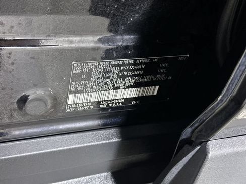 Used 2022 Toyota RAV4 Limited AWD/4WD image 35