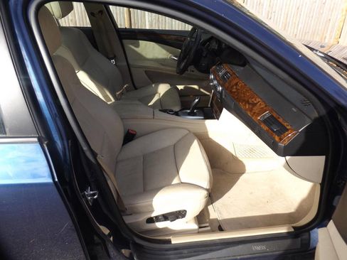 Used 2008 BMW 535xi Wagon image 15