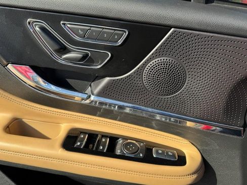 Used 2023 Lincoln Corsair Reserve w/ Equipment Group 201A image 16